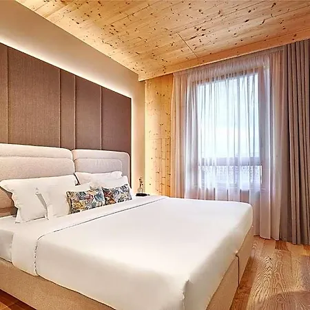 Hotel The Log By Piamonte 4*