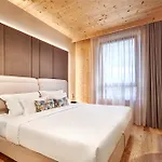 The Log By Piamonte Porto