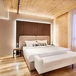 فندق The Log By Piamonte