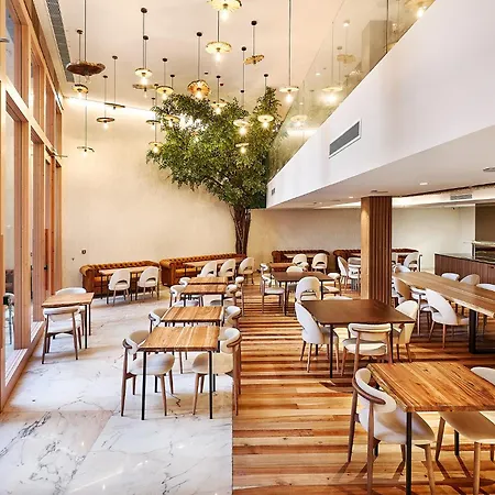 The Log By Piamonte Hotell