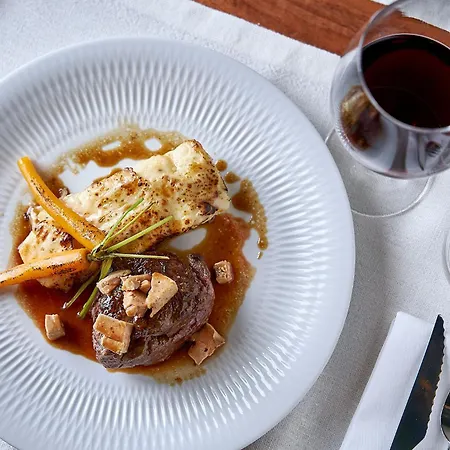 The Log By Piamonte 4*