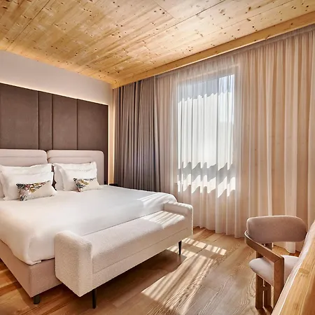 The Log By Piamonte Hotel