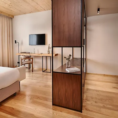 The Log By Piamonte 4* Porto