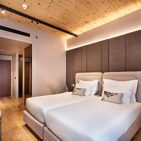 The Log By Piamonte Hotel