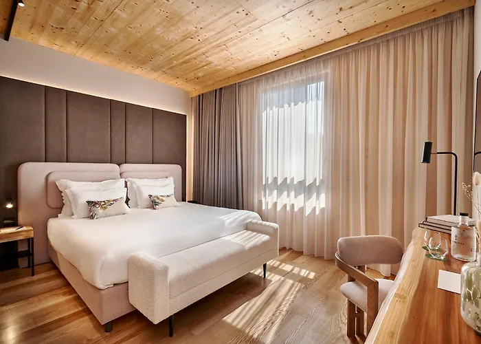 The Log By Piamonte Hotel